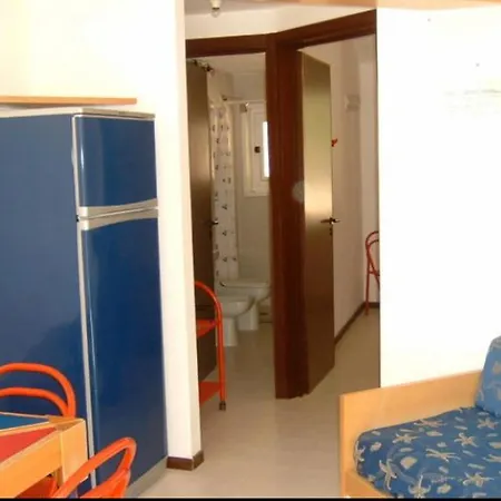Residence I Delfini -Pugnochiuso Apartahotel *